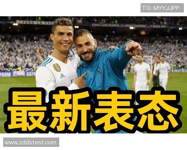 足球明星意外现身镜头瞬间引发热议网友纷纷点赞分享精彩时刻